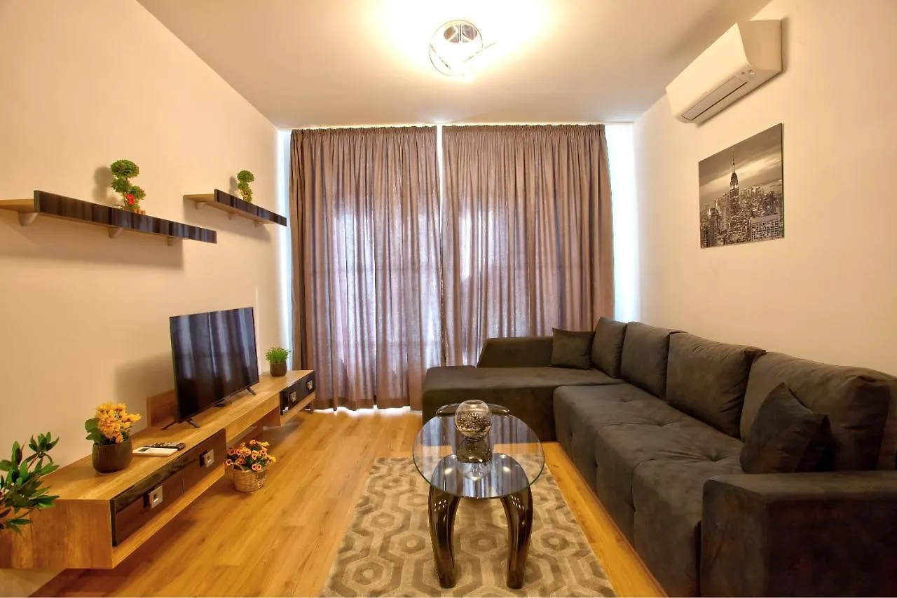 New York Apartment Sofia